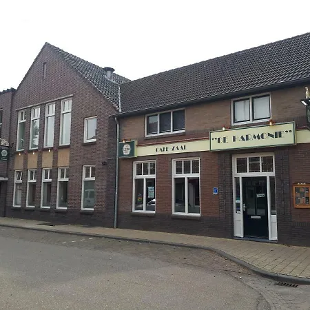 Hotel De Harmonie Linne